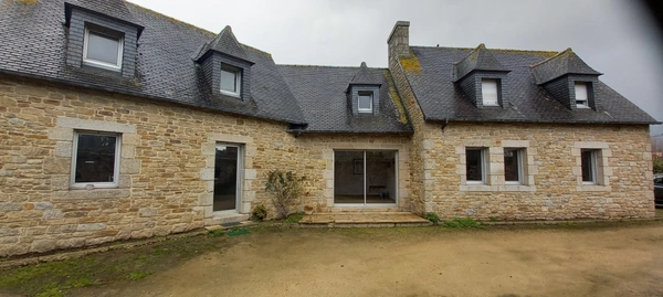 Maison en pierres CLEDER (29)