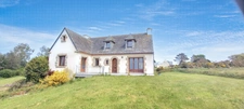 Beautiful neo-Breton house with 4000m2 of land in PLEUMEUR BODOU (22)