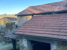  2 maisons avec grange attenante et parcelle de bois  à vendre 6 pièces THOURON (87)