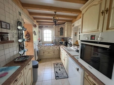 Maison de 107m2 avec double  garage et 3663 m2 de terrain 