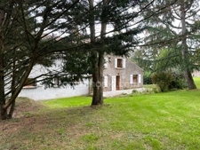 Belle propriété sur un parc d'un hectare. 