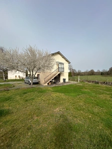 Maison à vendre 4 pièces CHATEAUPONSAC (87)