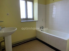 Maison 3 chambres, Grange, puits et terrain de 7430 m2 