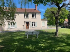 propriété, maison et nombreuses dépendances sur 1,3 hectare de terrain  SAINT MARTIAL SUR ISOP (87)