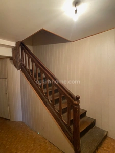 Grande maison en pierre de 227m2 centre bourg, 6 chambres.