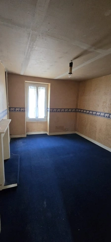 Immeuble à vendre 7 pièces CHATEAUPONSAC (87)