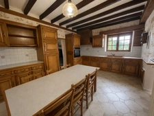 Maison, étang, dépendances, jardin  sur 8853 m2 de parcelle