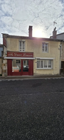 Immeuble à vendre 7 pièces CHATEAUPONSAC (87)