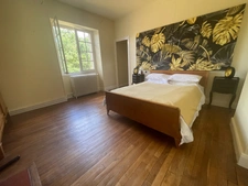 Trés belle maison  de 12 pièces sur 26925 m2 de terrain 