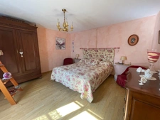 Maison de 107m2 avec double  garage et 3663 m2 de terrain 