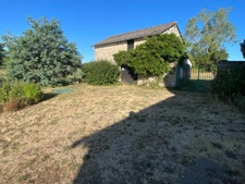 Maison, étang, dépendances, jardin  sur 8853 m2 de parcelle
