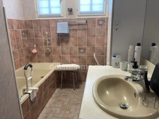 Maison sur sous-sol complet avec 3 chambres  sur jardin clos de 439 m2