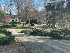 Très belle Propriété de  6,7hectares avec maison de plain-pied de 200m2, plan d'eau, gîte et dépendances 