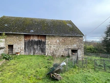 Maison en pierre- grange -terrain 4274 m2  SAINT PRIEST LA FEUILLE (23)