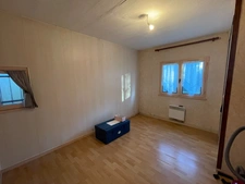Maison mobil-home sur un terrain de 4256 m2