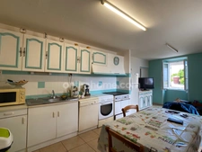 Grande maison en pierre de 227m2 centre bourg, 6 chambres.