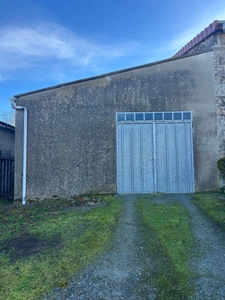 Maison de 75 m2 avec garage  et jardin. 