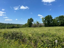 Terrain à vendre de 2 706,00 m² CHATEAUPONSAC (87)