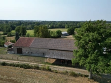 propriété, maison et nombreuses dépendances sur 1,3 hectare de terrain  SAINT MARTIAL SUR ISOP (87)