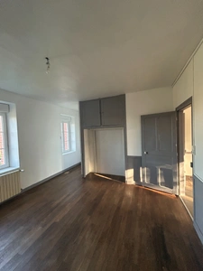 Maison à vendre 6 pièces - dépendances et jardin 