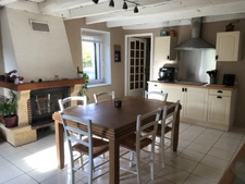  Charmante maison de 126 m2 de  4 chambres avec grange et jardin attenants