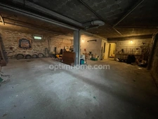 Très grande maison de caractère de 250m2 avec 8 chambres sur un beau parc de 2440m2.