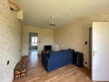 Maison de caractère de 193m2 avec 4 chambres garage et grandes dépendances.