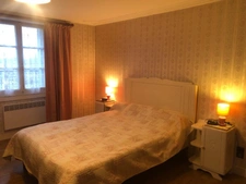 Maison de bourg de 180m2 avec 6 chambres.