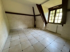 Maison à vendre 5 chambres dans parc avec tennis et piscine 