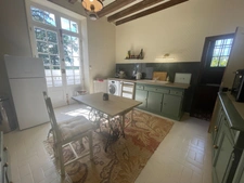 Trés belle maison  de 12 pièces sur 26925 m2 de terrain 