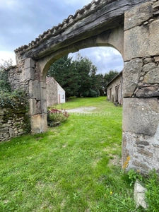 Belle propriété sur un parc d'un hectare. 