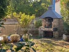 Maison sur sous-sol complet avec 3 chambres  sur jardin clos de 439 m2