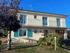 Maison sur sous-sol complet avec 3 chambres  sur jardin clos de 439 m2