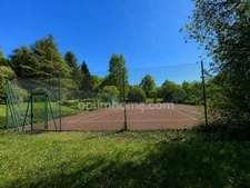 Maison à vendre 5 chambres dans parc avec tennis et piscine 