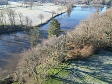 Propriété d'exception sur 1 hectare de terrain 