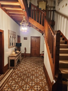Trés belle maison  de 12 pièces sur 26925 m2 de terrain 
