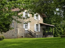 Trés belle maison  de 12 pièces sur 26925 m2 de terrain 