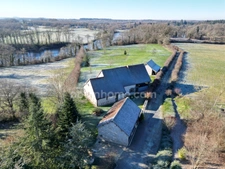 Propriété d'exception sur 1 hectare de terrain 