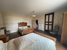 Maison, étang, dépendances, jardin  sur 8853 m2 de parcelle