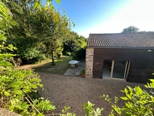 Propriété à vendre 10 pièces 400m2 habitable sur 3,5 hectares de terrain,  piscine et dépendances.