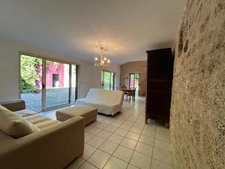 Propriété à vendre 10 pièces 400m2 habitable sur 3,5 hectares de terrain,  piscine et dépendances.