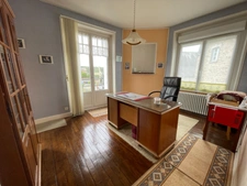 Belle maison individuelle de village de 115 m2 avec jardin et double garage.