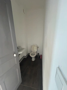 Maison à vendre 6 pièces - dépendances et jardin 