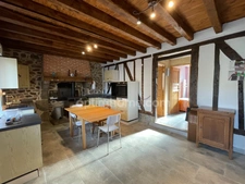 grande maison de 250m2 avec  jardin clos de 670M2 et garage 