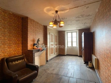 Grande maison en pierre de 227m2 centre bourg, 6 chambres.