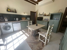 Trés belle maison  de 12 pièces sur 26925 m2 de terrain 