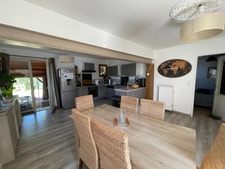 Belle maison en pierre de 125 m2 habitable avec 3 chambres et 4006m2 de terrain attenant 