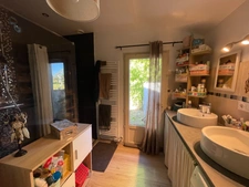Belle maison en pierre de 125 m2 habitable avec 3 chambres et 4006m2 de terrain attenant 
