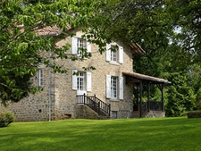 Trés belle maison  de 12 pièces sur 26925 m2 de terrain 