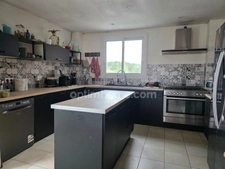 Maison familiale 220 m² – DPE B – Piscine – Grand garage – Plus de 6 300 m² de terrain – Le Fleix